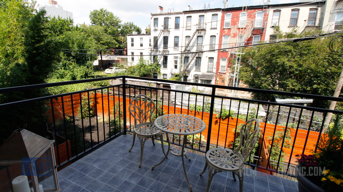 Carroll Gardens Real Estate Patio